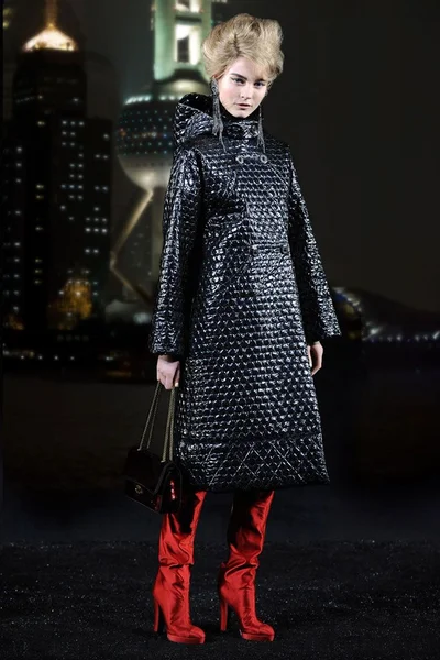 Look 10